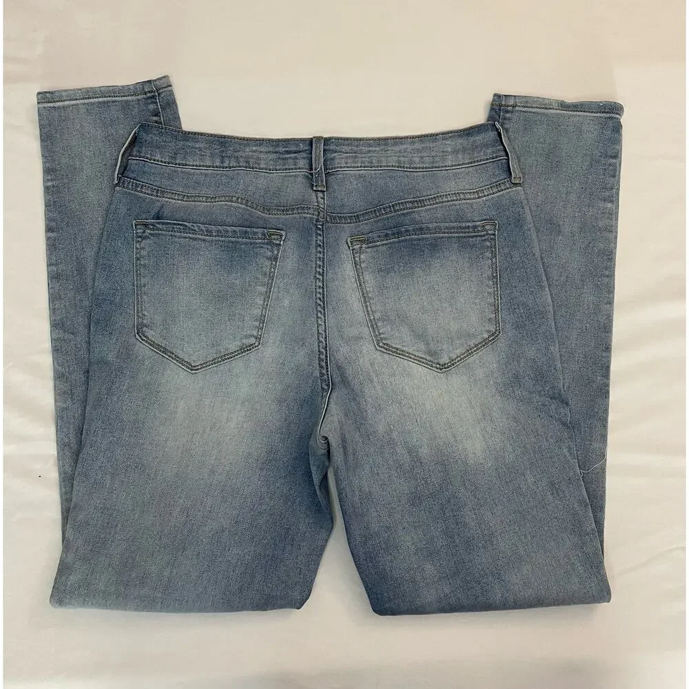 Old Navy Rockstar Mid Rise Distressed Light Wash Skinny Jeans Size 8 Regular - Picture 2 of 11